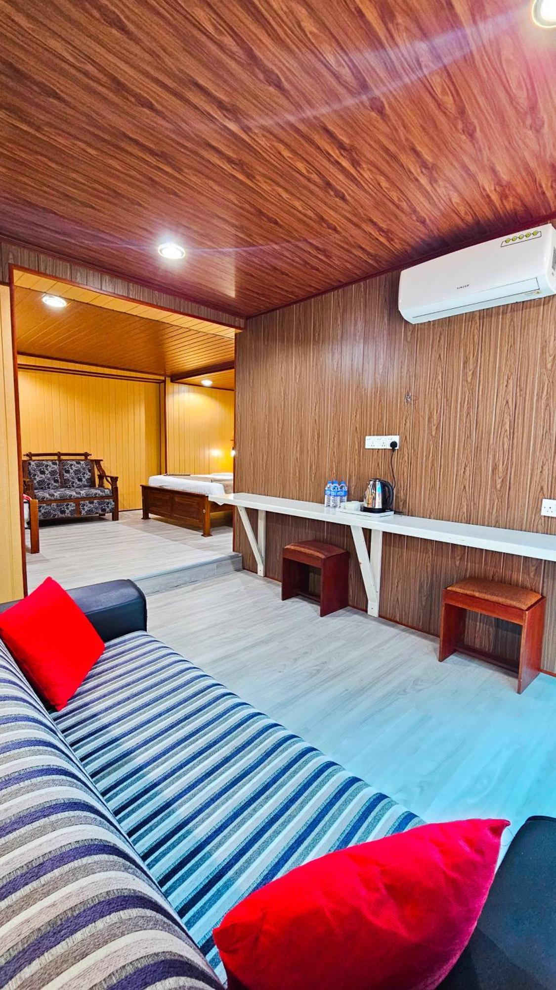 Daddy'S Guest Home Nallathanniya Ruang foto